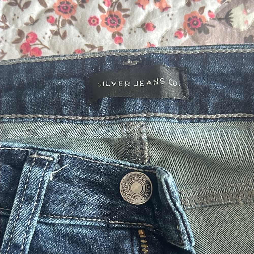 Silver Jeans Women's Dark Blue Denim
